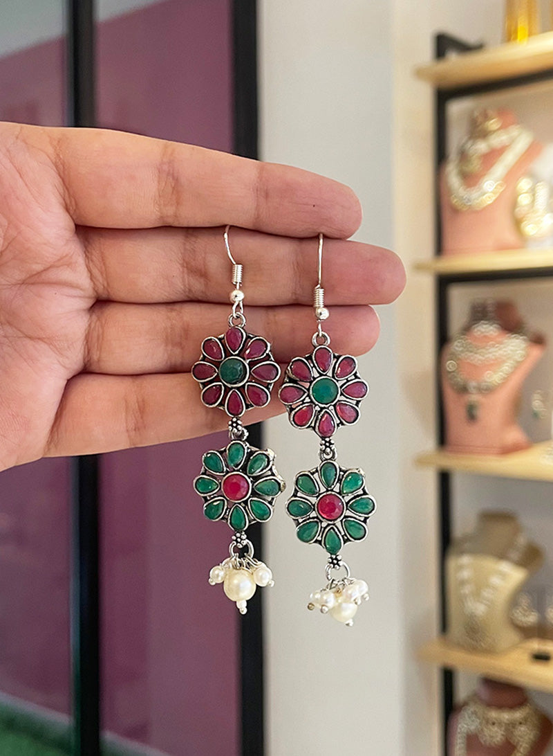 Larisaa Earring