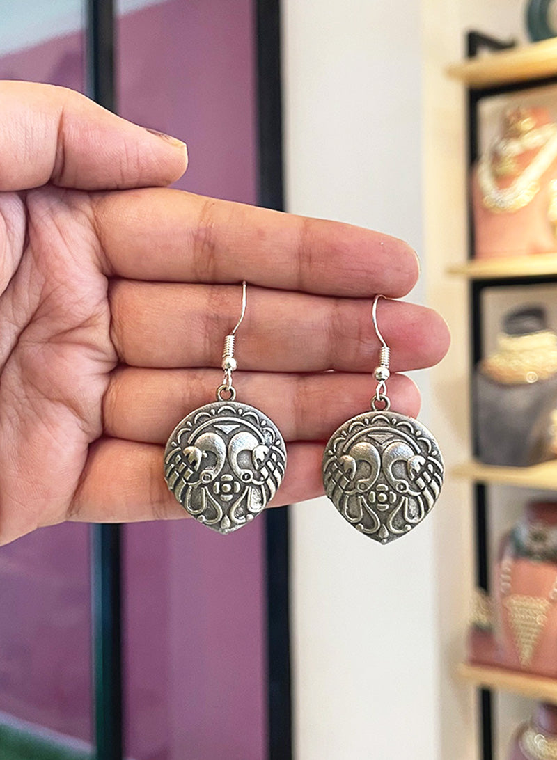 Yazhini earrings
