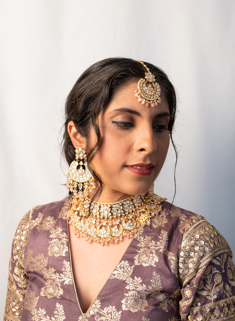 Anvesha kundan Bridal set