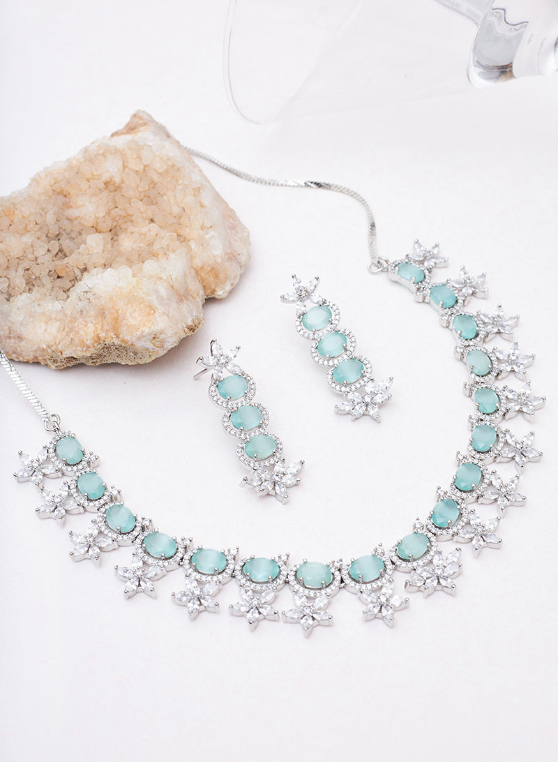 Harper ad necklace set
