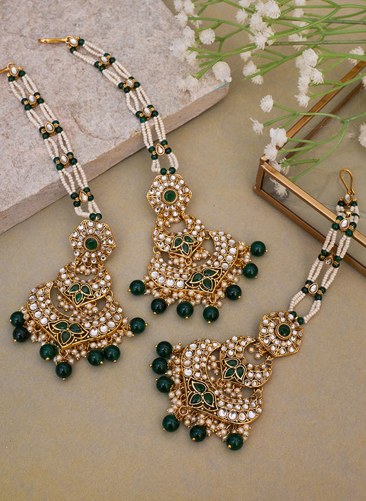 Vanishka maangtika set