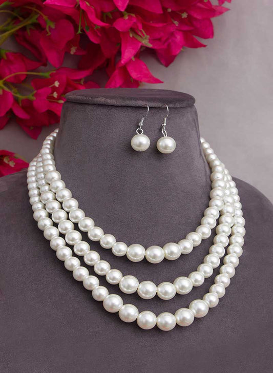 Three Layer Pearl Necklace