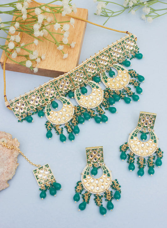 Triveni meena choker set with maangtika