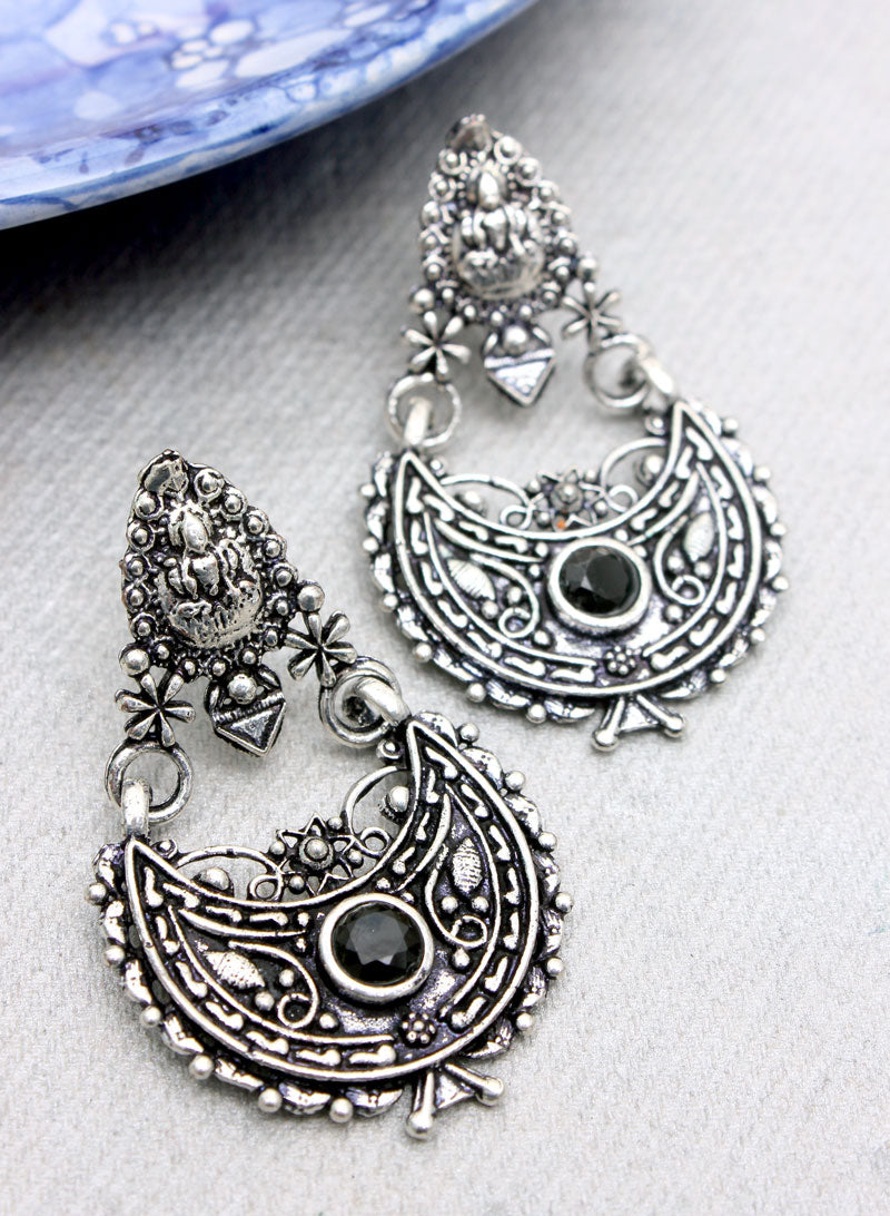 laxmi black stone oxidised earring
