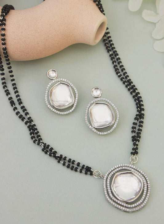 Anuja mangalsutra set