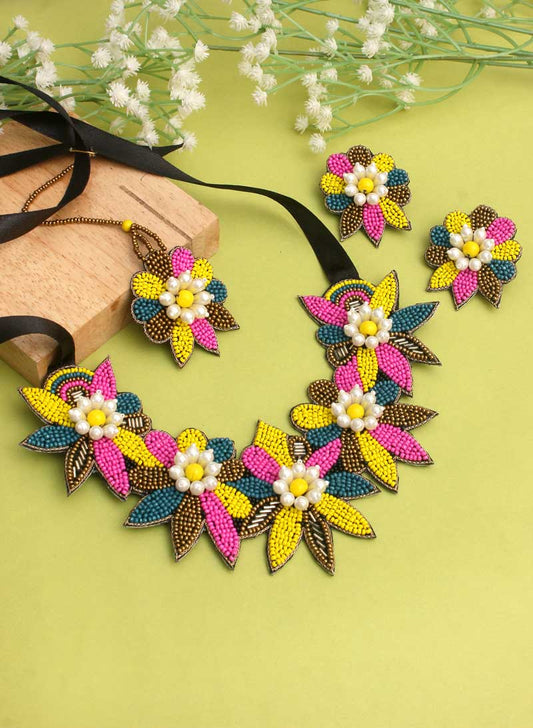 Meera Multicolor Set with Maangtika