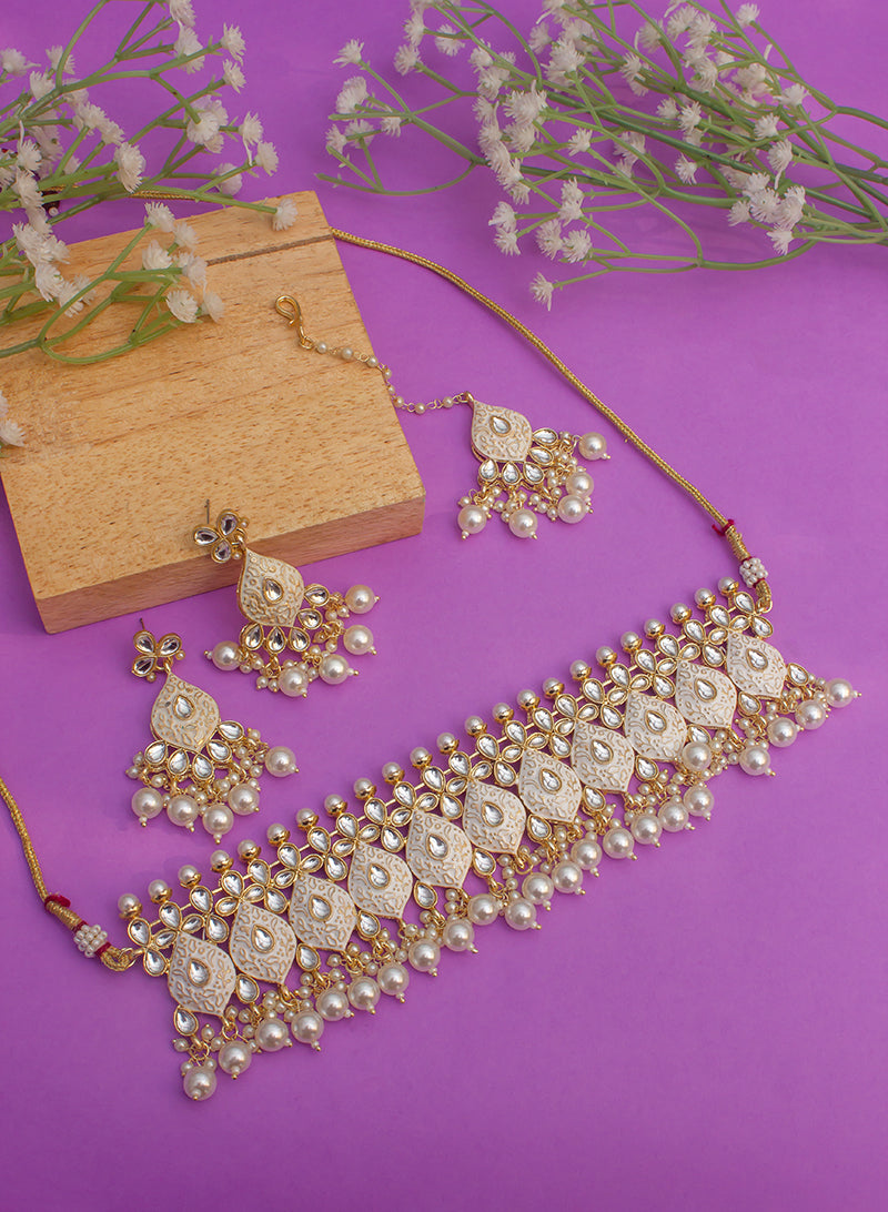 Samriddhi meena choker set with maangtika