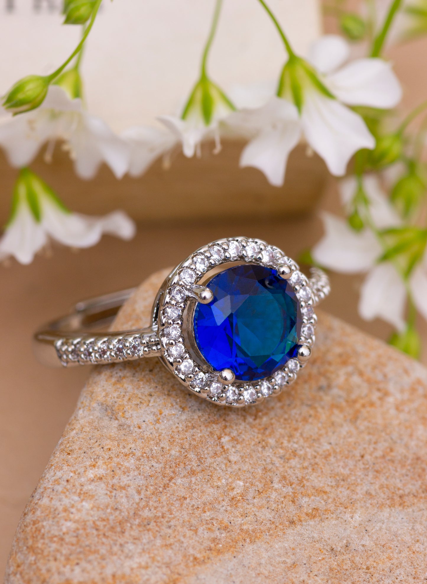 betsy round stone ring