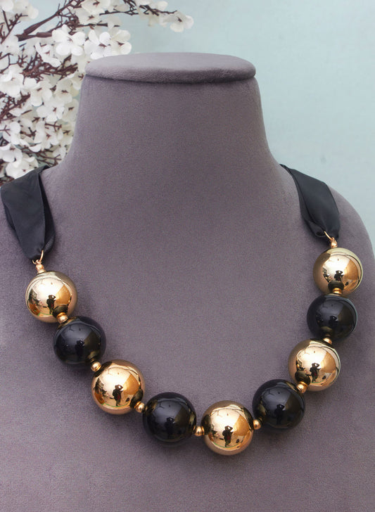 Gold and black big pearl necklace 25mm