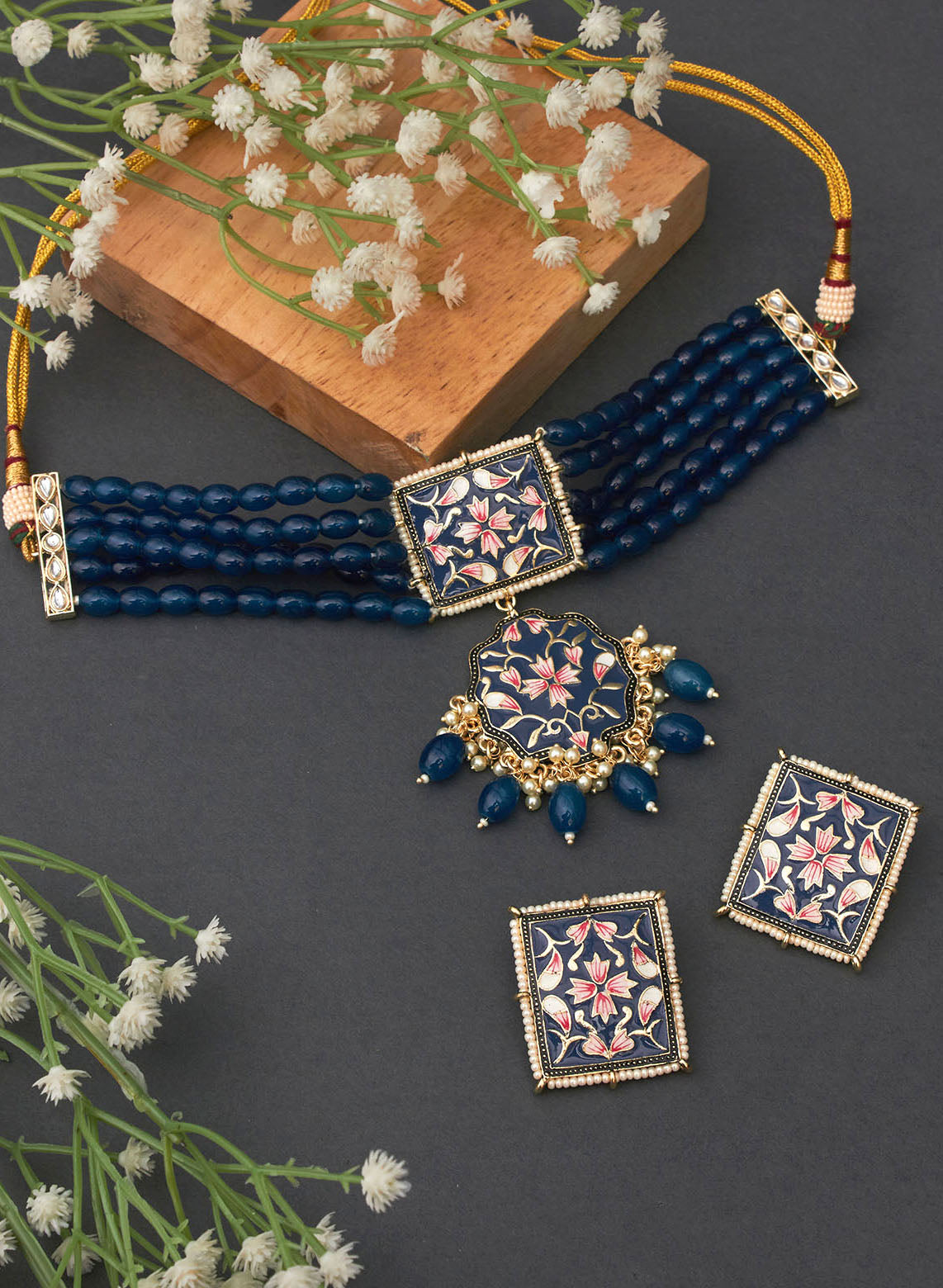 Madona Meena Bead Choker