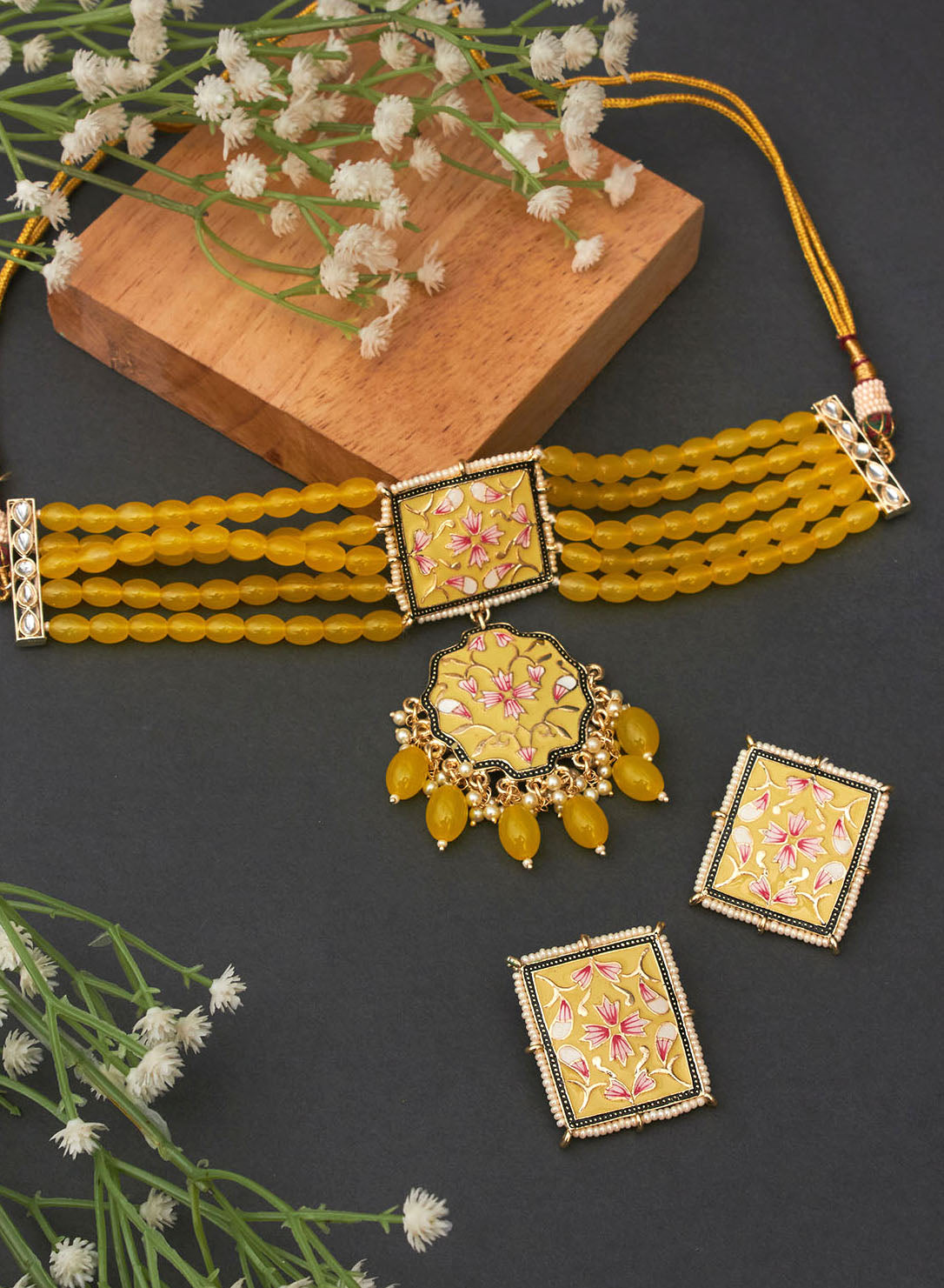 Madona Meena Bead Choker