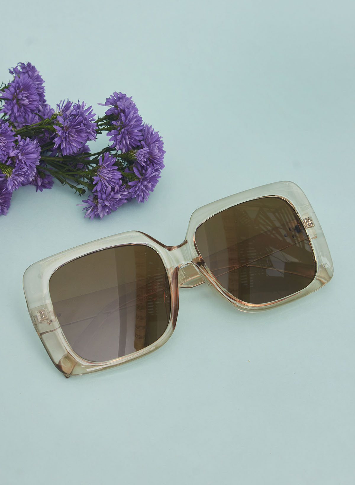 Oversized Retro Sunglass