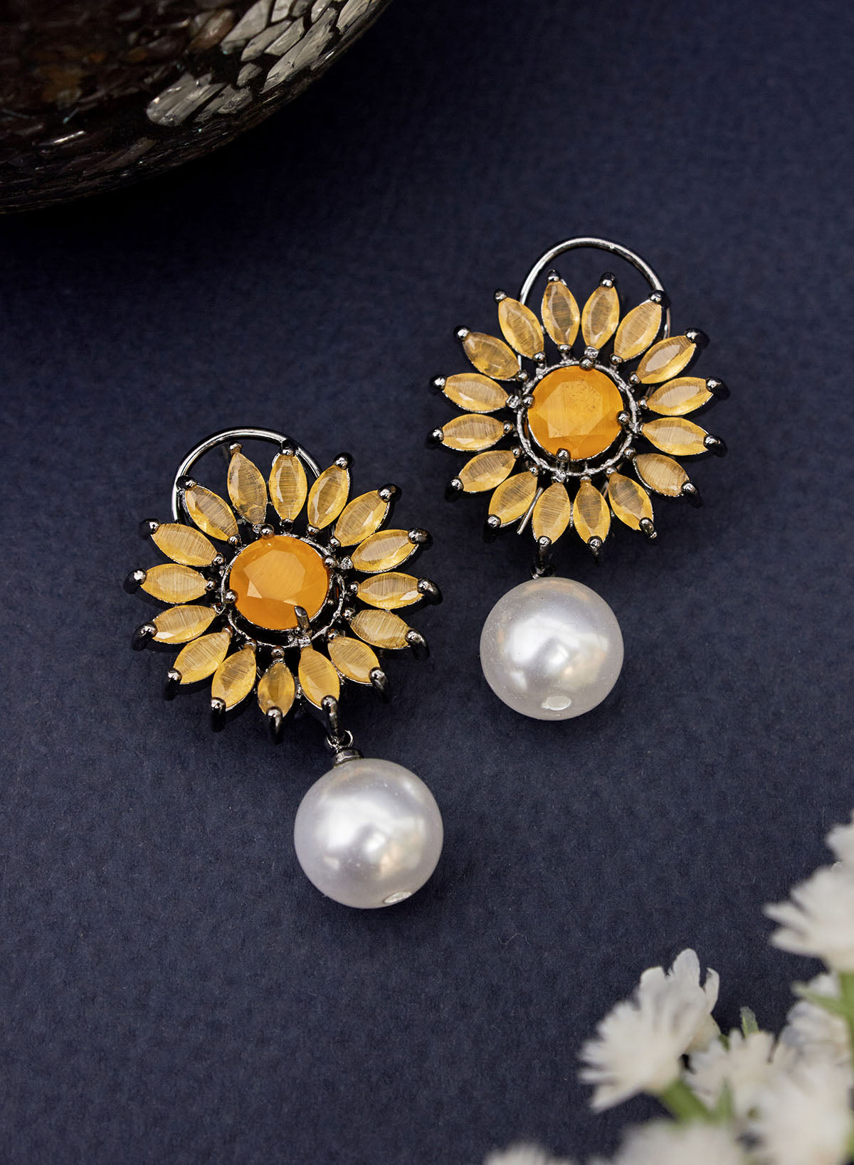 Alain AD floral stud