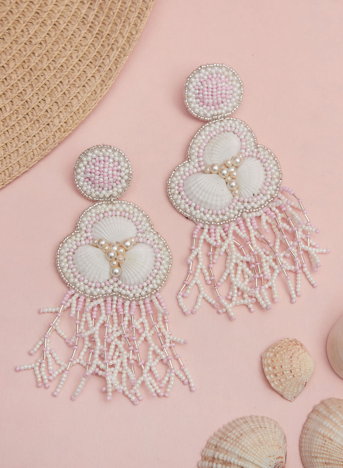 Nixi shell earring