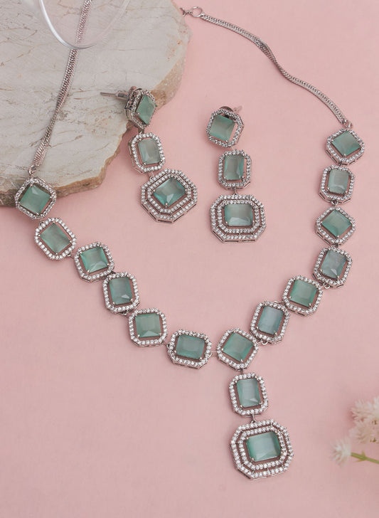 Helen ad necklace set