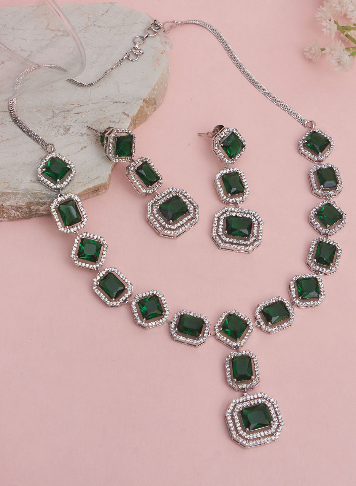 Helen ad necklace set