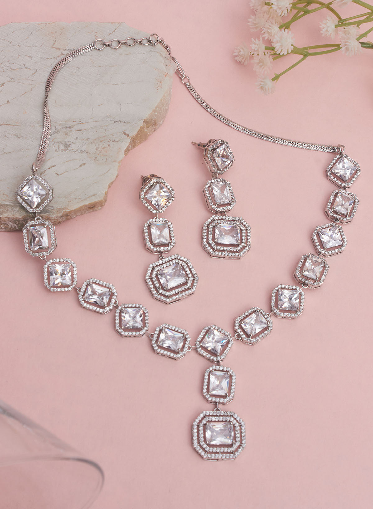 Helen ad necklace set