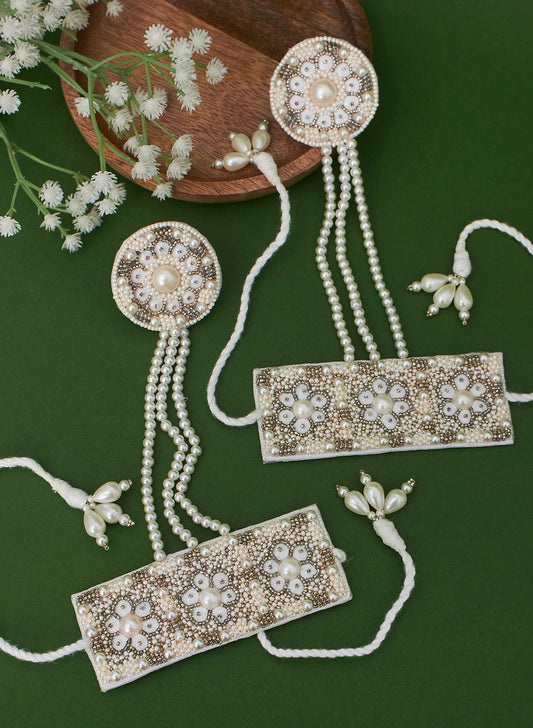 Olivia white haathphool