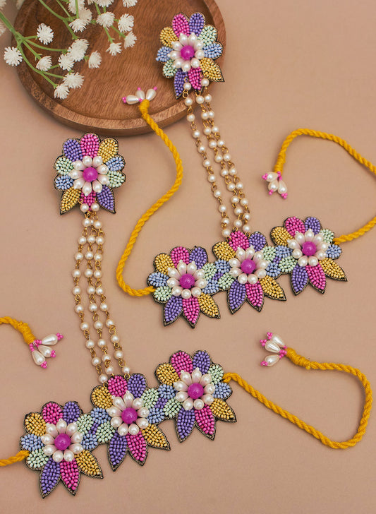 Meera pastel haathphool