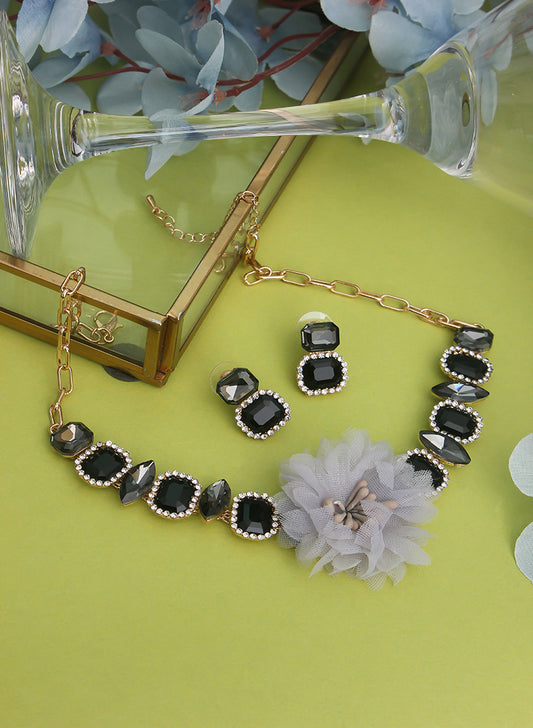 Taylor Floral Choker