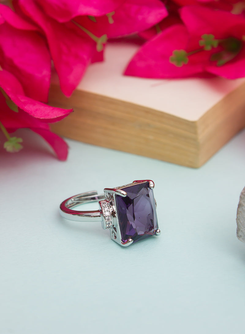 Wren Stone Ring