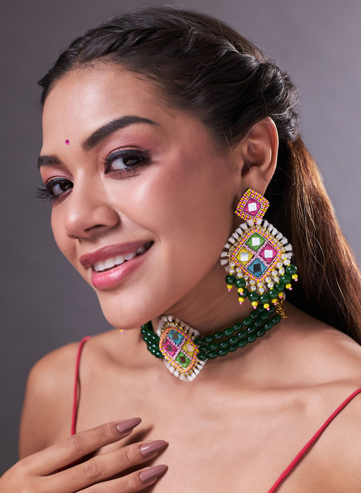 Yashna green mirror necklace set