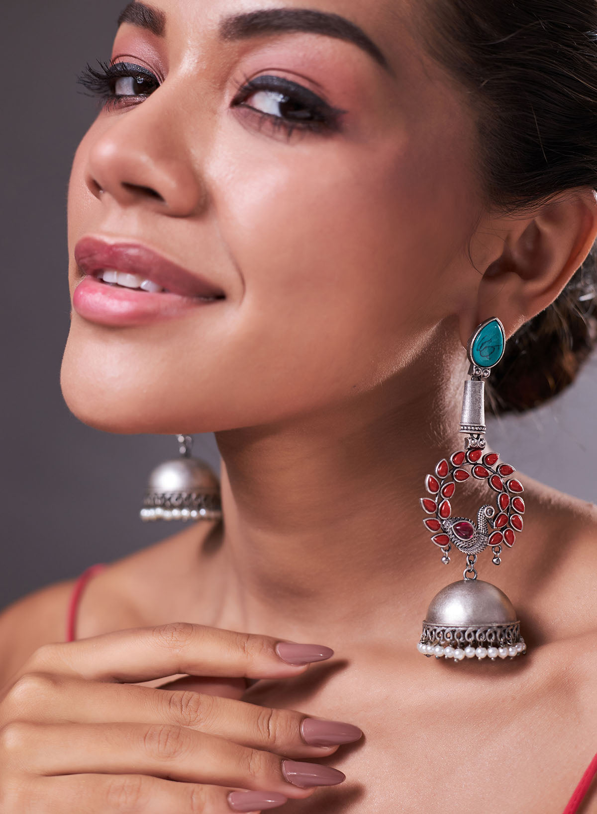 Nasiha stone jhumka