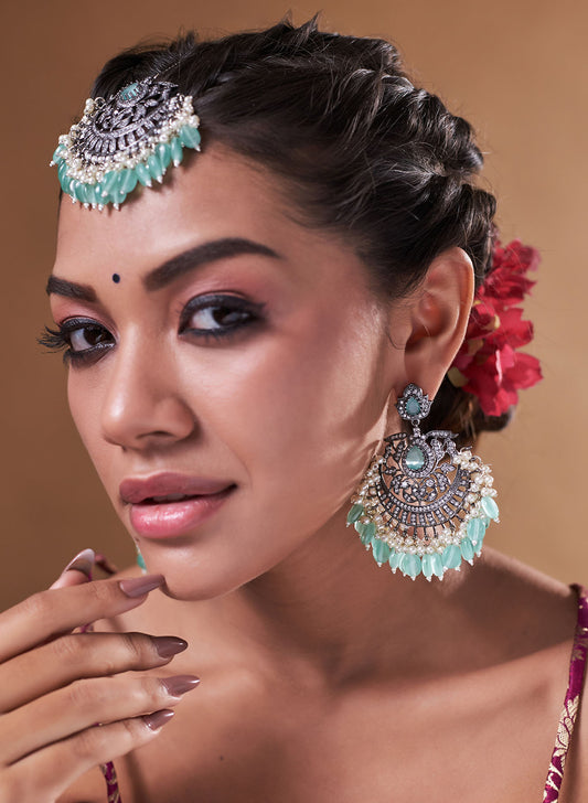 Kavisha ad maangtika set