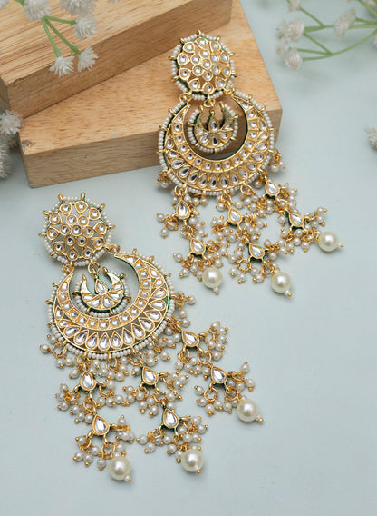 Stutvi Long Earrings