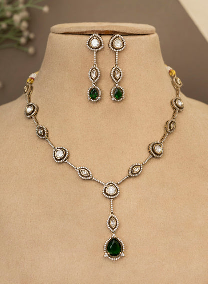 Abhiti Necklace Set