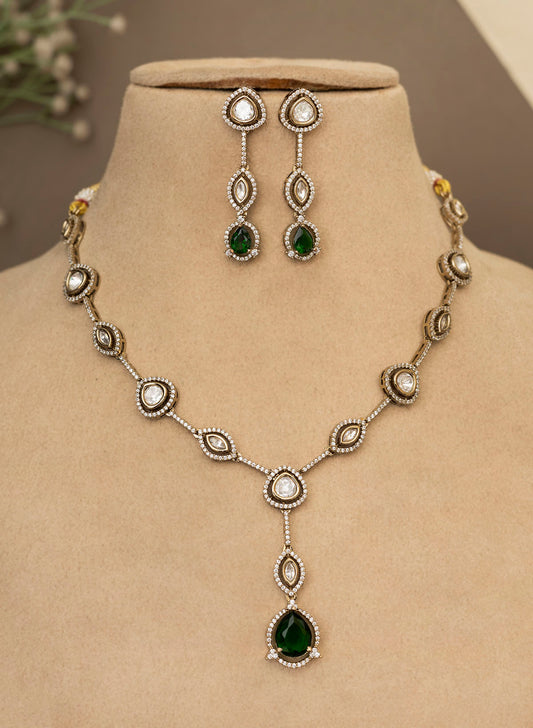 Abhiti Necklace Set