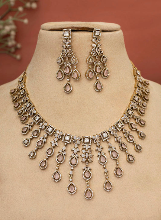 Shaina Necklace Set