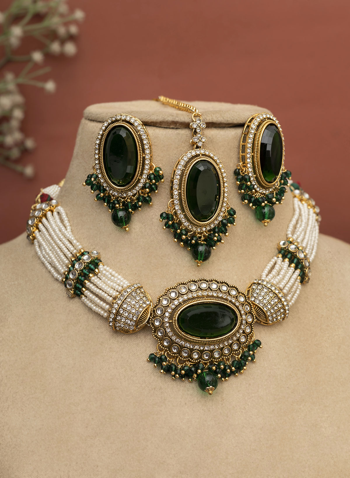 Asthika Necklace Set