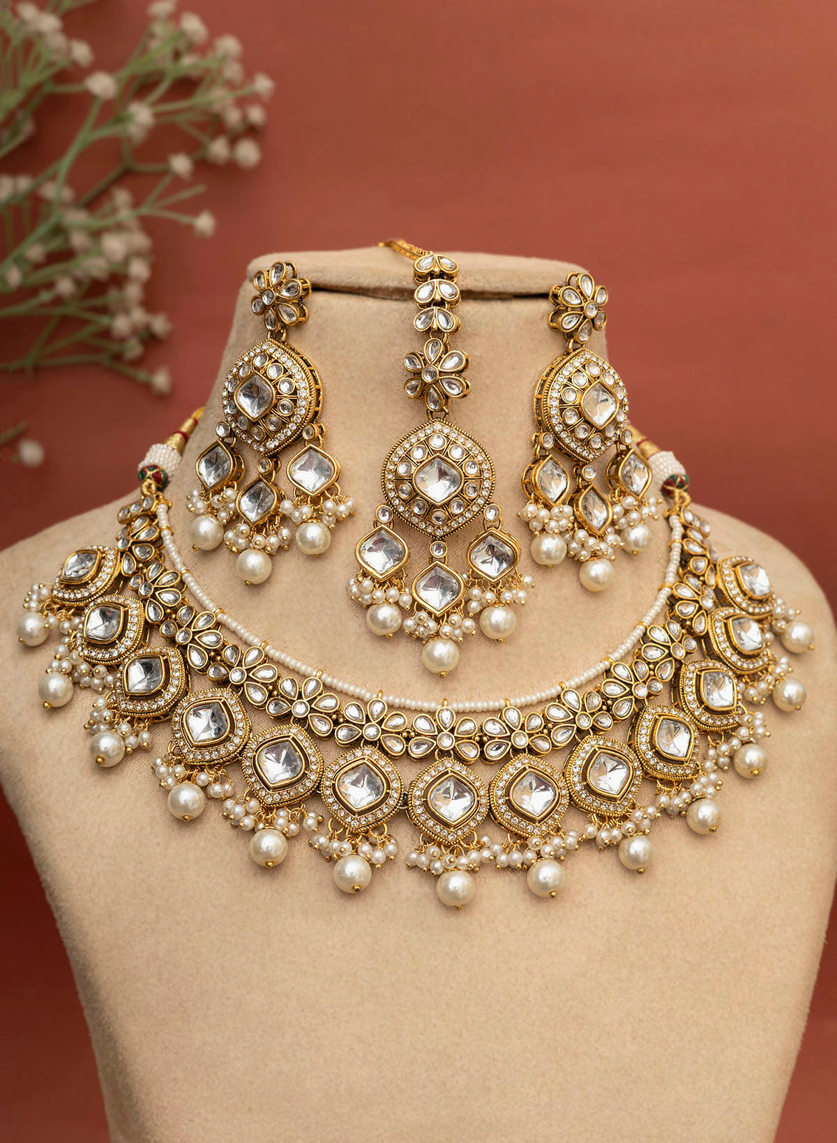 Humsini Necklace Set