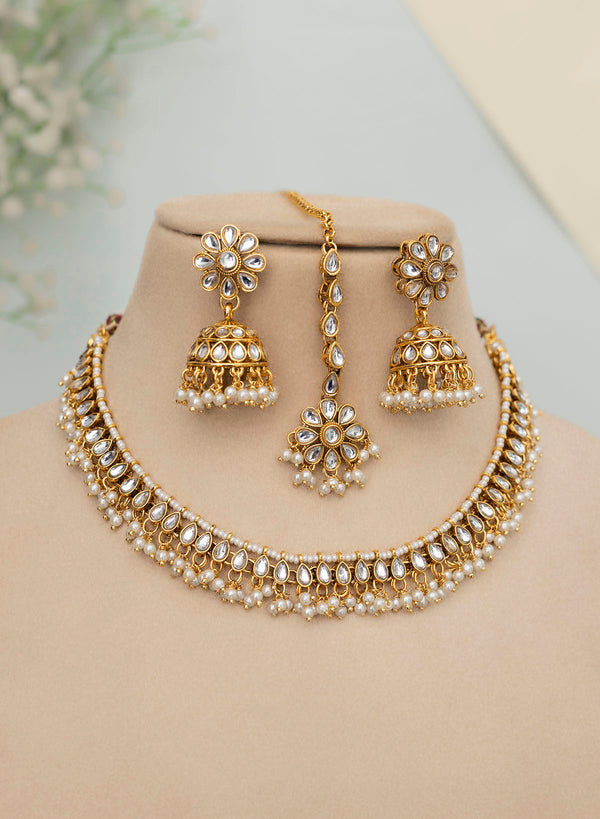 Ikshana Kundan Necklace set