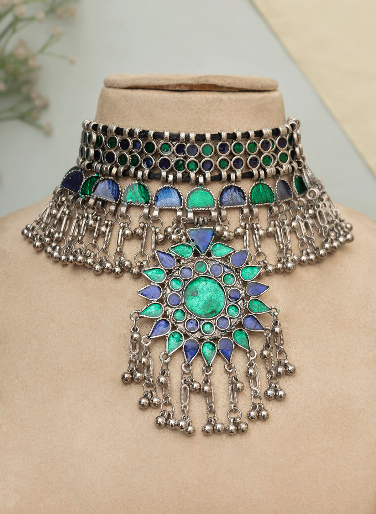 Dariksha Choker