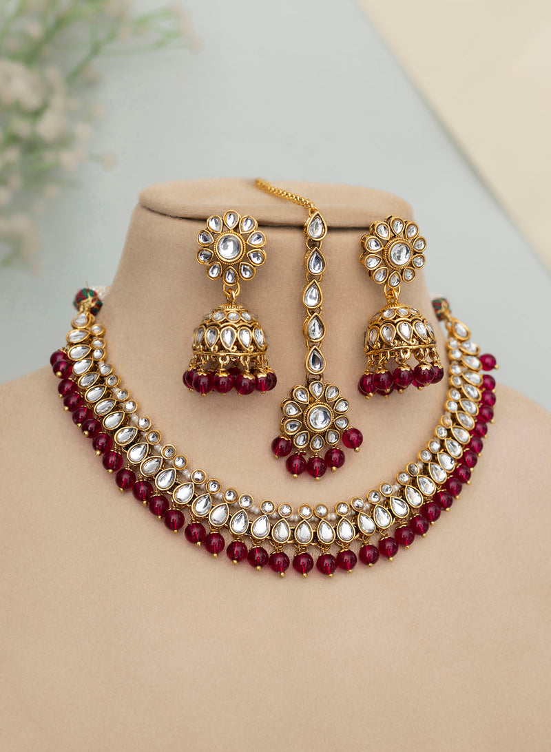 Anahitaa Kundan Necklace set