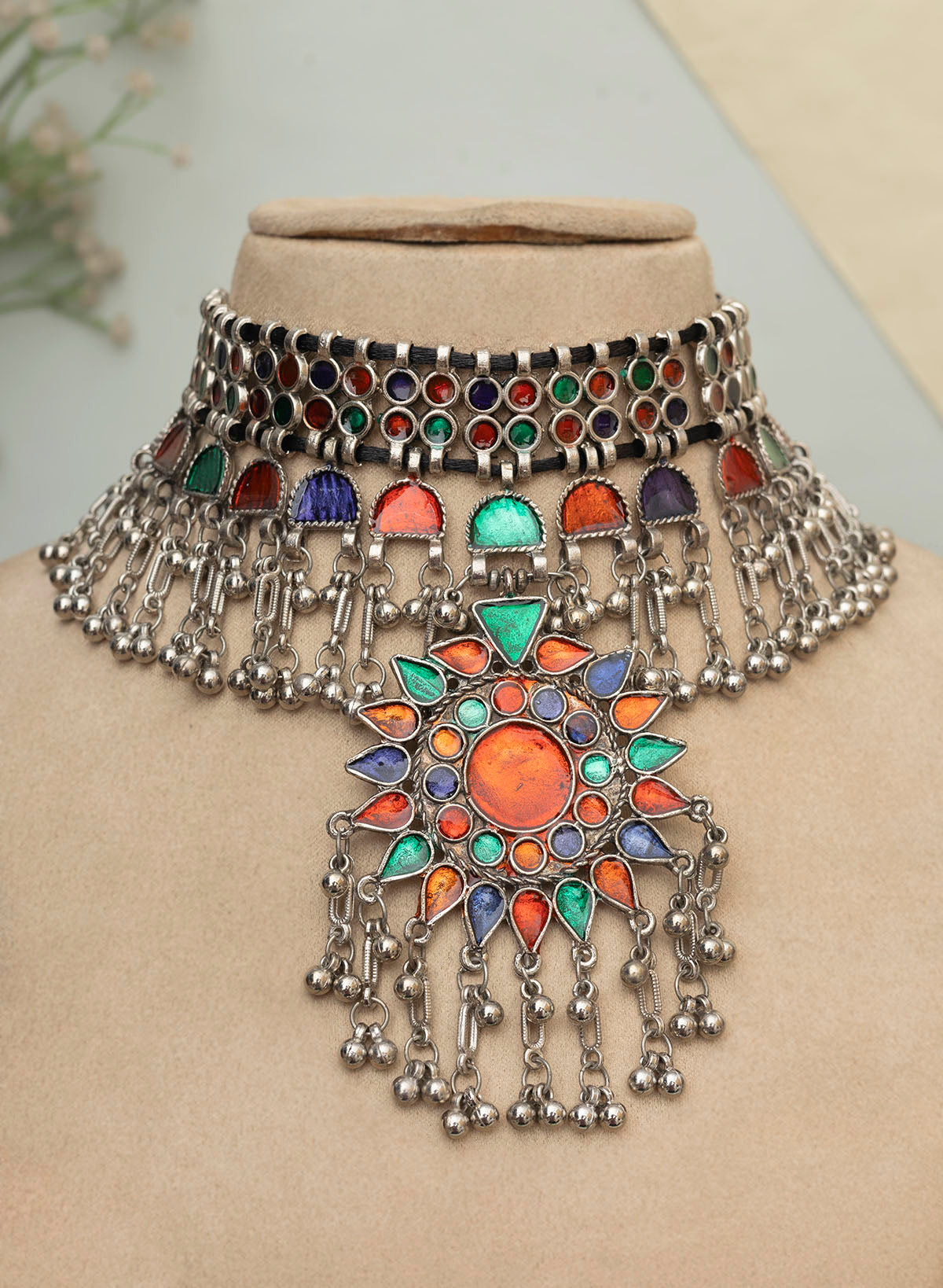Dariksha Choker