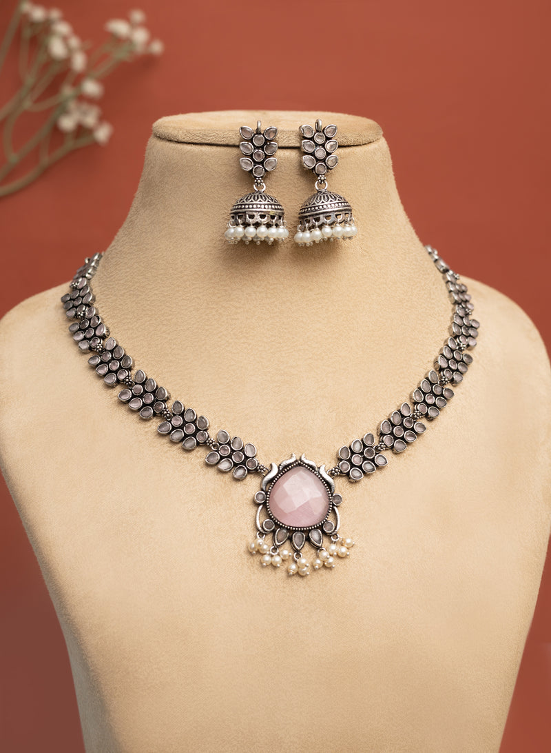 Avleen stone Necklace set