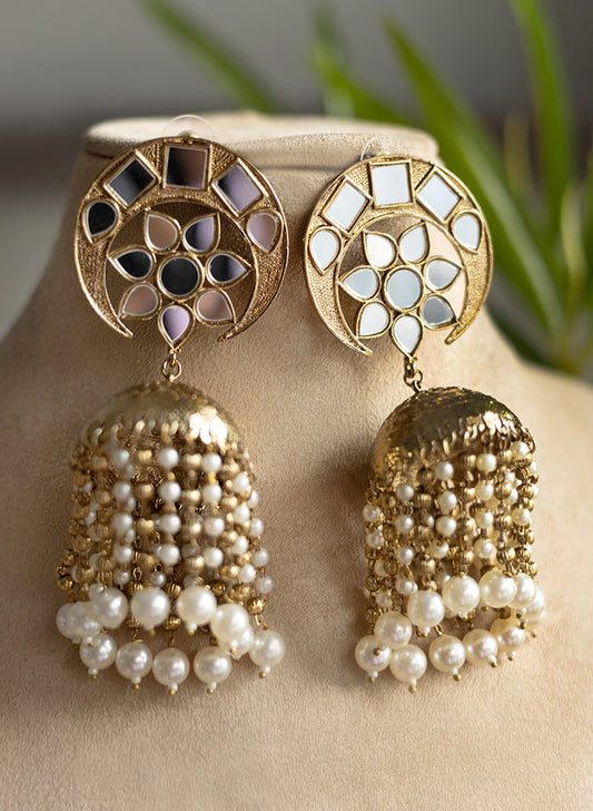 Shivisha Jhumka