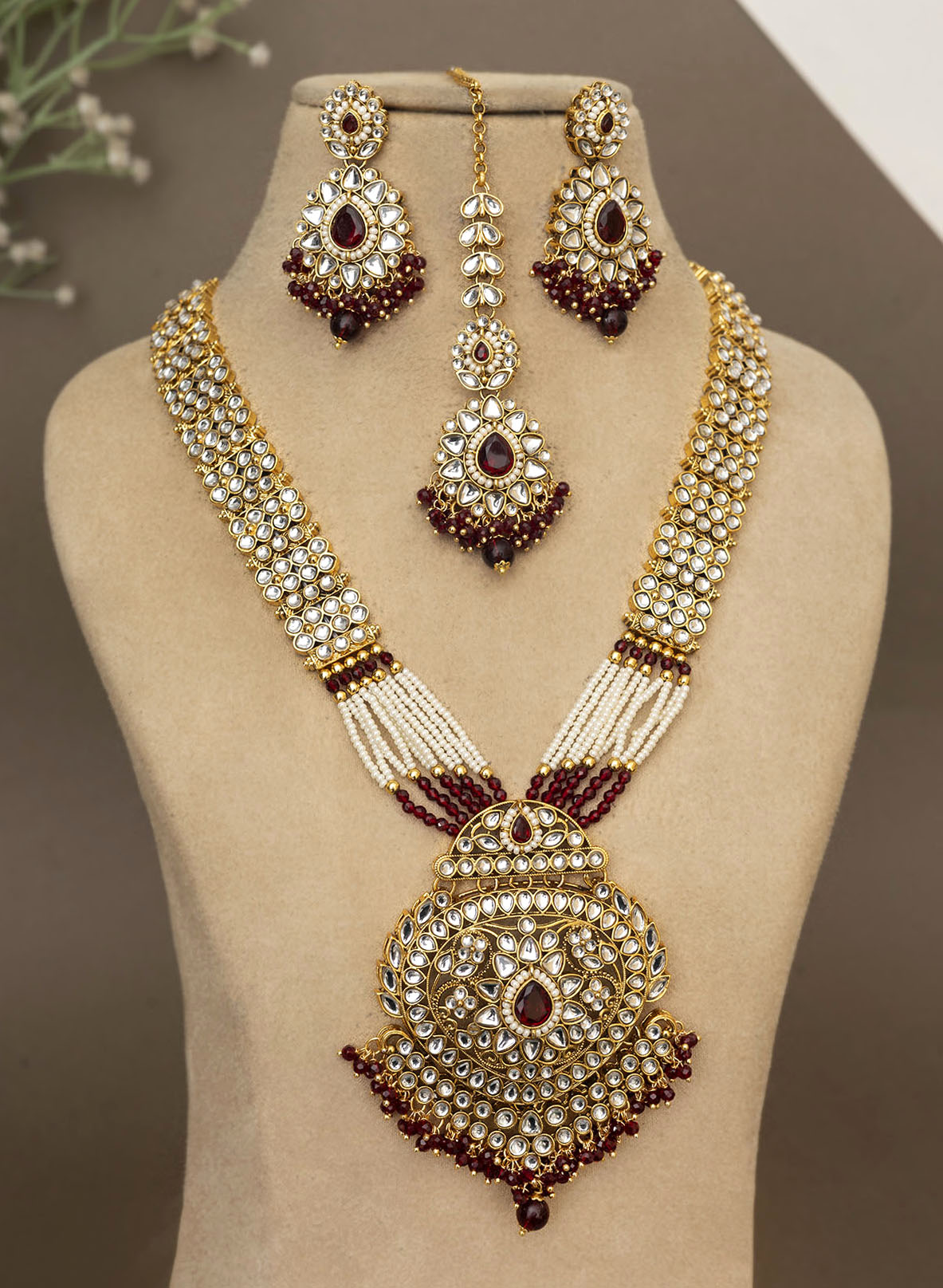 Bakulika necklace set
