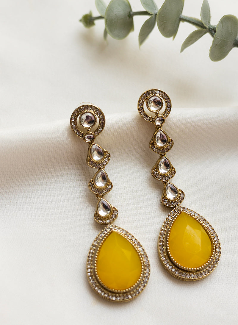 Akshata Drop Earring