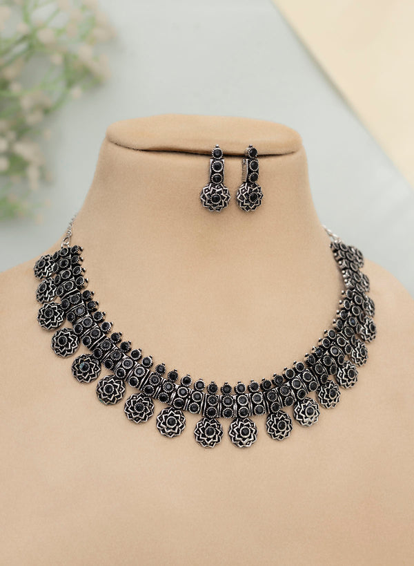 Dhriti necklace set