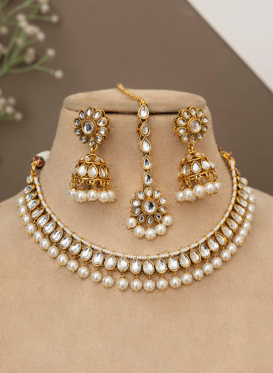 Vargavi necklace set