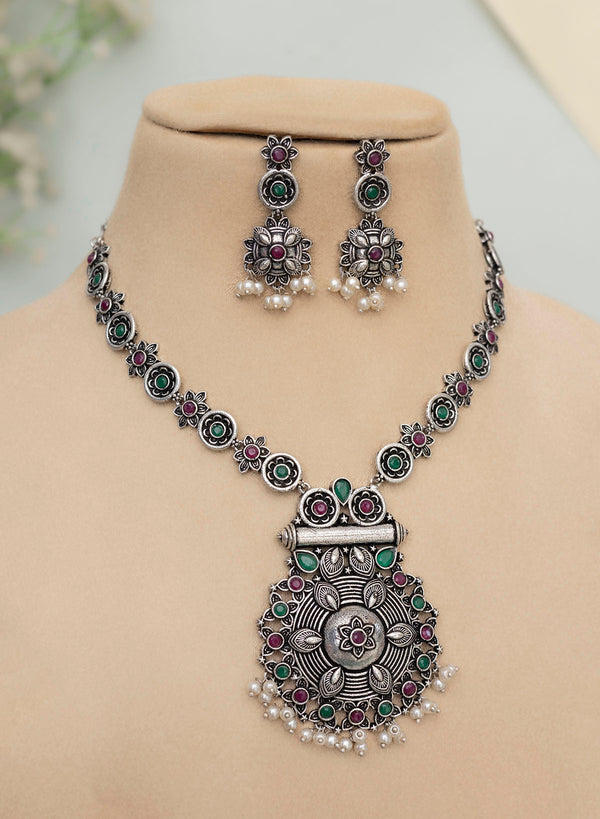 Chaaya necklace set