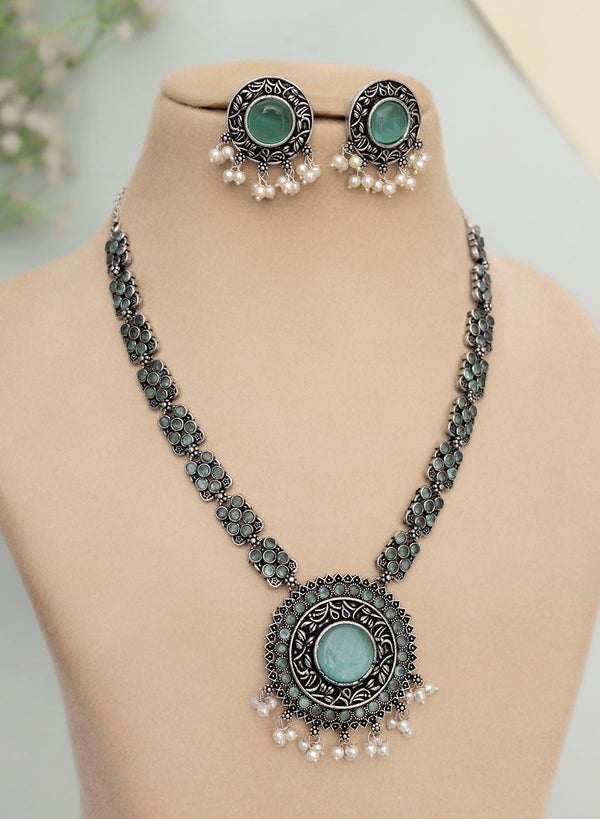 Dayita necklace set