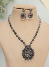 Bina necklace set