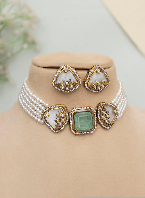 Gaurangi Choker Set