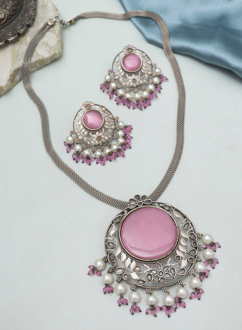 Satyasha Stone Necklace set