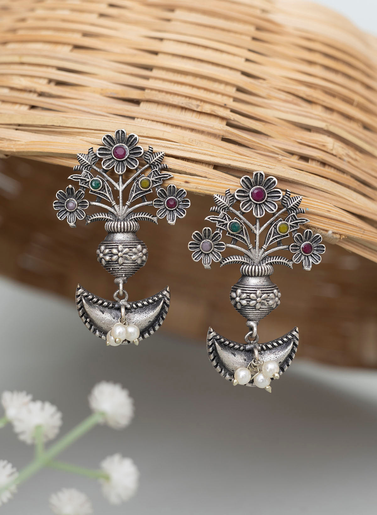 Utrikaa Drop Earrings